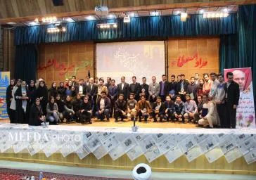 دانشگاه علوم پزشکی تبریز رتبه اول جشنواره نشریات دانشجویی دانشگاه های شمالغرب کشور را به خود اختصاص داد
