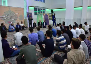  برگزاری نشست رئیس و اعضای هیات رئیسه دانشگاه با دانشجویان خارجی