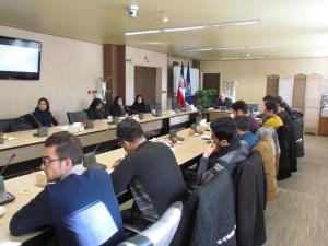 دیدار صمیمی رییس دانشگاه با دانشجویان