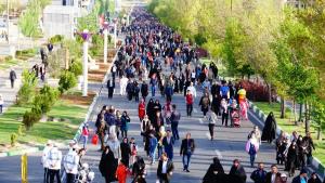 همایش پیاده روی خانوادگی با حضور وزیر بهداشت در ائل گلی تبریز 31 فروردین 97