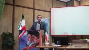 گرامیداشت ایام دهه مبارک فجر در معاونت غذا ودارو