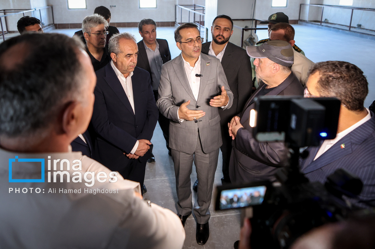 بازدید معاون رئیس جمهور از بیمارستان جامع سرطان در سفر یکروزه به تبریز