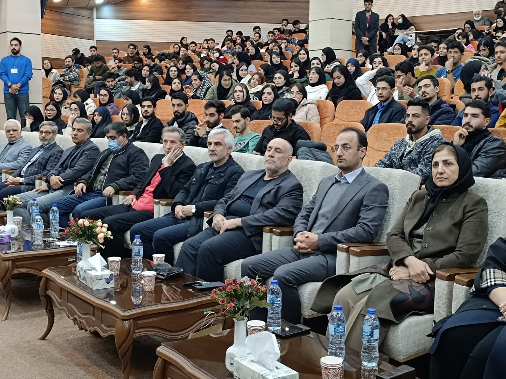 با وجود همه سختی‌ها، مسیر توسعه علمی و رفاهی دانشگاه با قدرت ادامه دارد