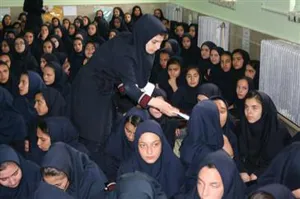 معاونت غذا ودارو در مدارس بمناسبت هفته سلامت برگزار کرد