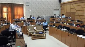 آزمون نهایی دوره آموزشی مدیران بیمارستانهای دولتی کشور امروز چهارشنبه 22 شهریور ماه در حال برگزاری است