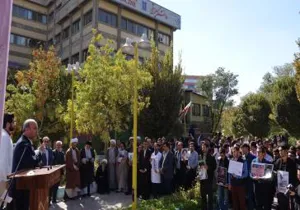 ترامپ به دنبال تهاجم به پایه‌های انقلاب اسلامی است؛ بنابراین ملت ایران بایستی در کنار یکدیگر پایه‌های انقلاب اسلامی را تقویت کنند.