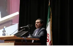  حضور مددکار در کنار پزشک و پرستار بر بالین بیمار ضرورت دارد     