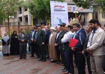 تجمع دانشگاهیان دانشگاه علوم پزشکی تبریز در پاسخ به تهدیدها و تهمت های ترامپ علیه ملت ایران و نظام جمهوری اسلامی