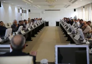 رئیس دانشگاه به همراه روسای مراکز آموزشی ودرمانی ، معاون ومدیران ستادی تشکیل جلسه داد