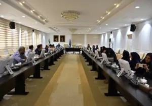 اولین جلسه نظام ارجاع با حضور مدیران کلینکهای مراکز دولتی دانشگاهی در سطح استان برگزار شد.