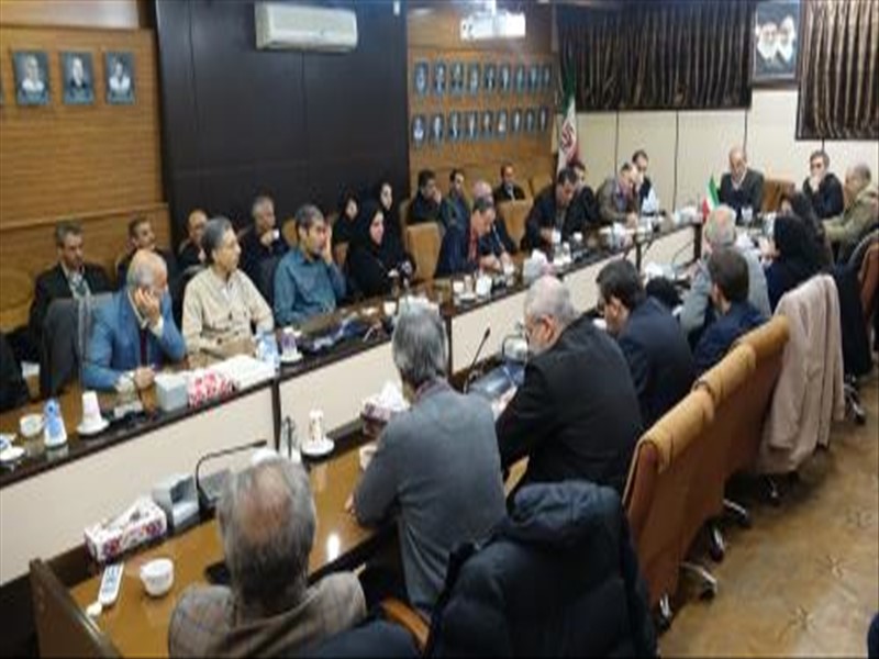 تشکیل جلسه با مدیران گروه های آموزشی 